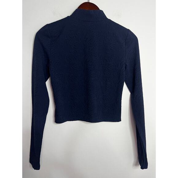 Aritzia Shapelace Mockneck Longsleeve Size Medium - Picture 4 of 5